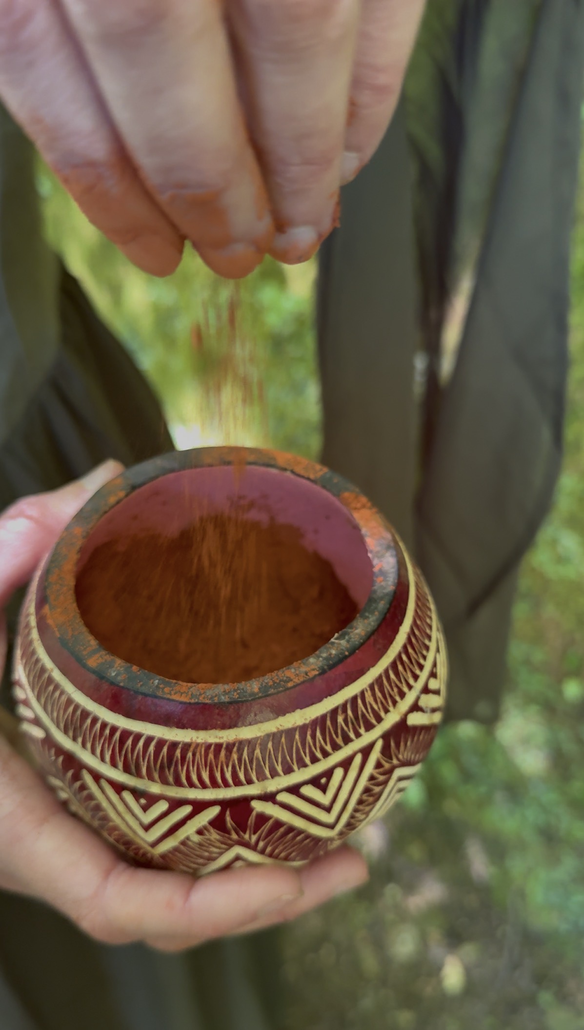 Rituel à l'ocre au Conquil